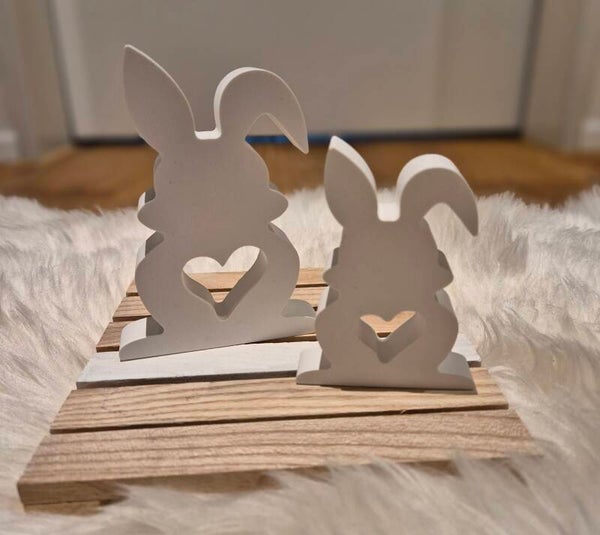 Hase mit Herz im Bauch