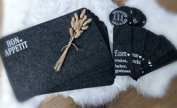 18-tlg. Tisch-Set aus Filz