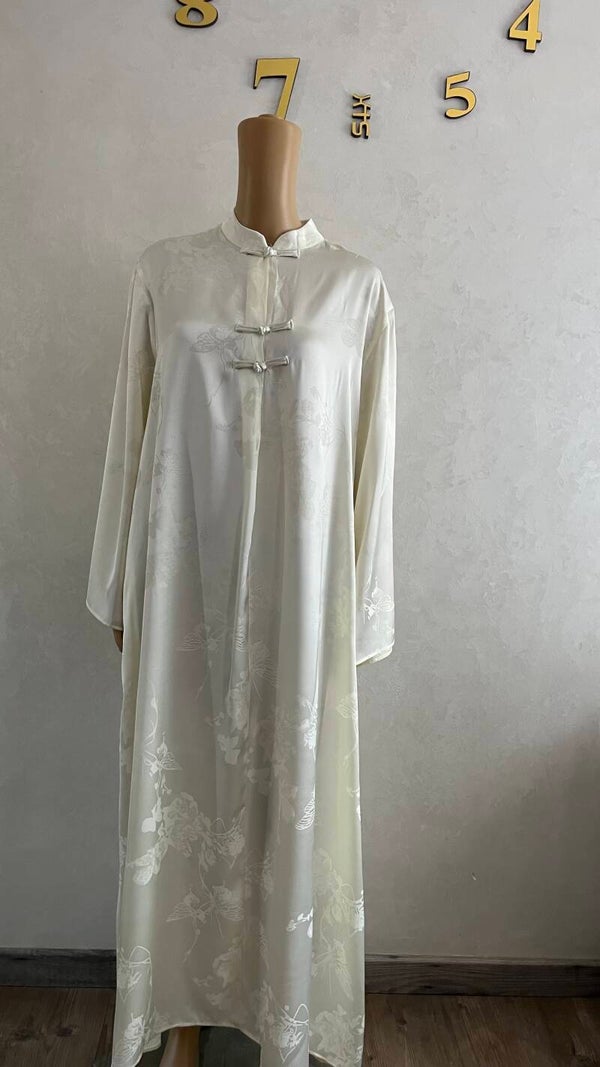 Robe élégante inspiration asiatique