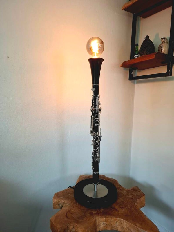Unieke designlamp van een échte klarinet