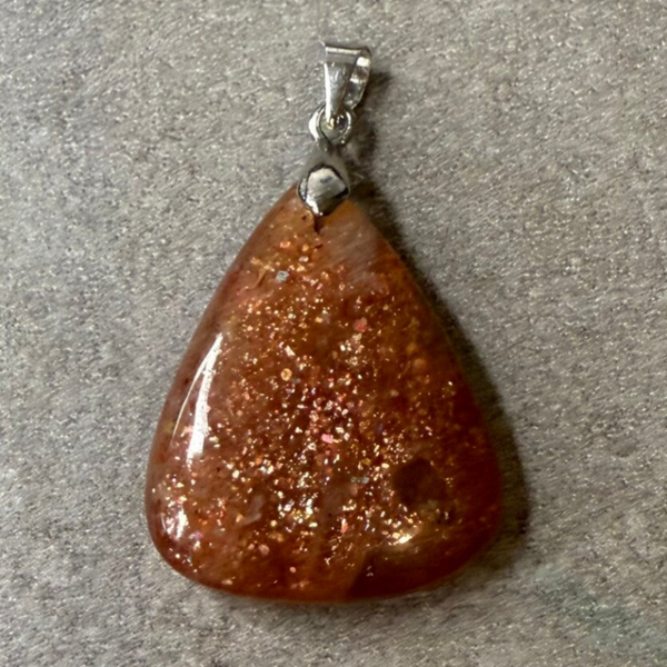 Pendentif Pierre de Soleil 14