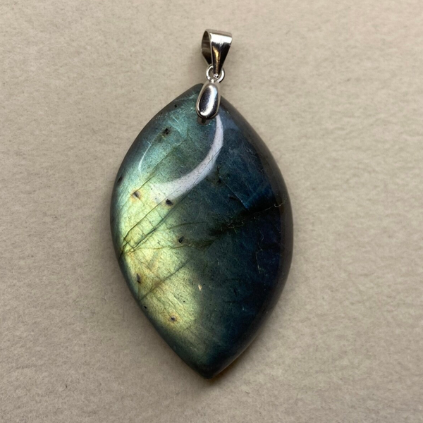 Pendentif Labradorite 27