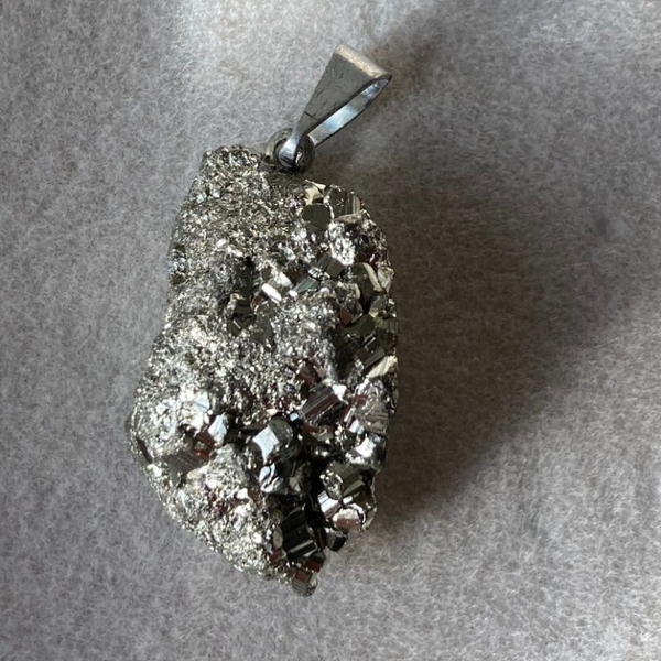Pendentif Pyrite brute 3