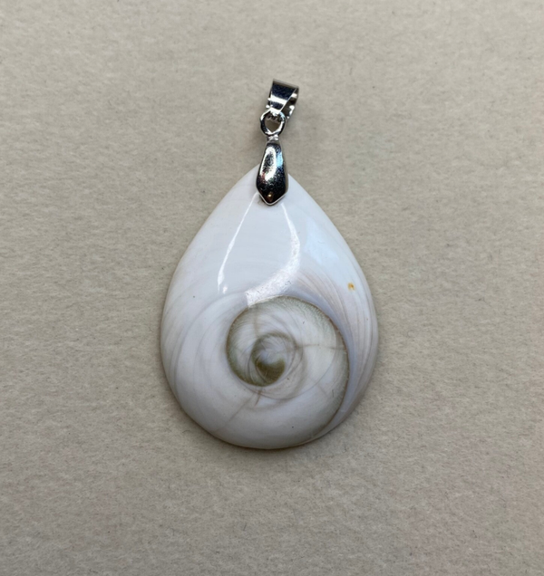 Pendentif Oeil St Lucie 3