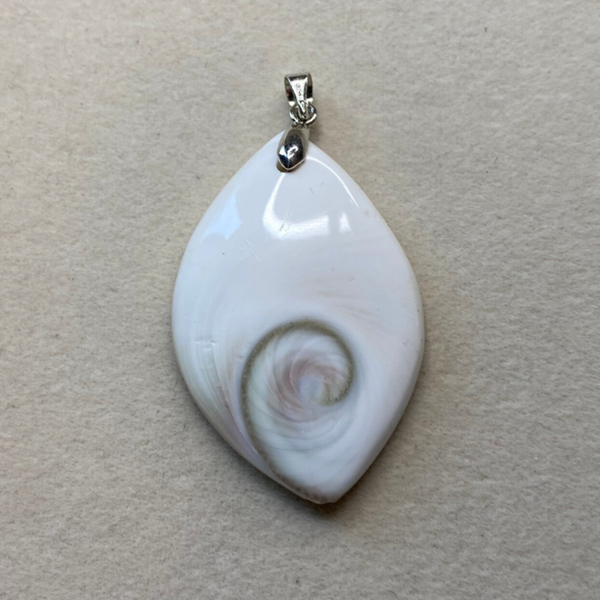 Pendentif Oeil St Lucie 2