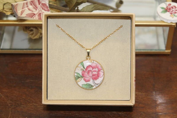 Collier doré assiette ancienne