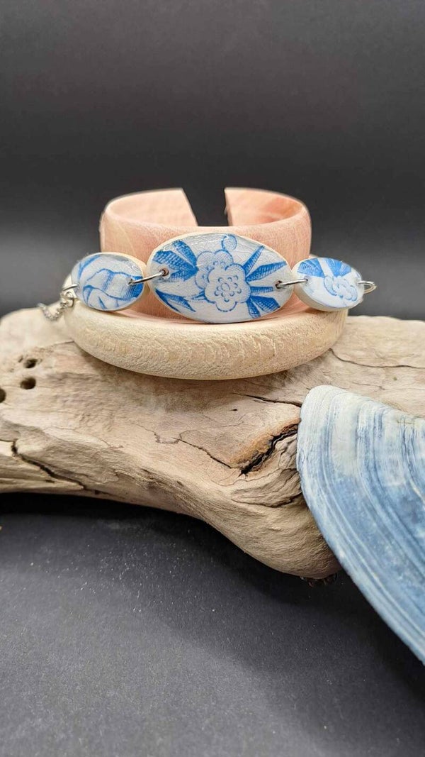 Bracelet fleurs bleues