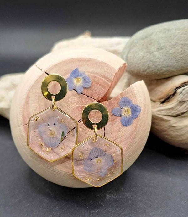 Boucles d'oreilles dorées fleurs de Véronique