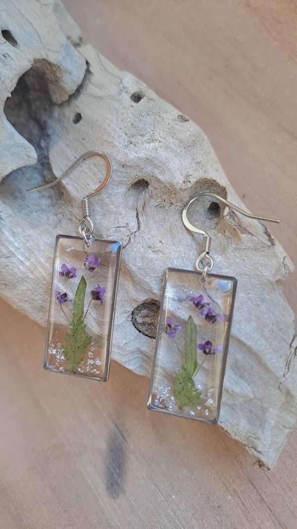 Boucles d'oreilles fleurs séchées de Lantana, Fougères et particules de feuilles argent
