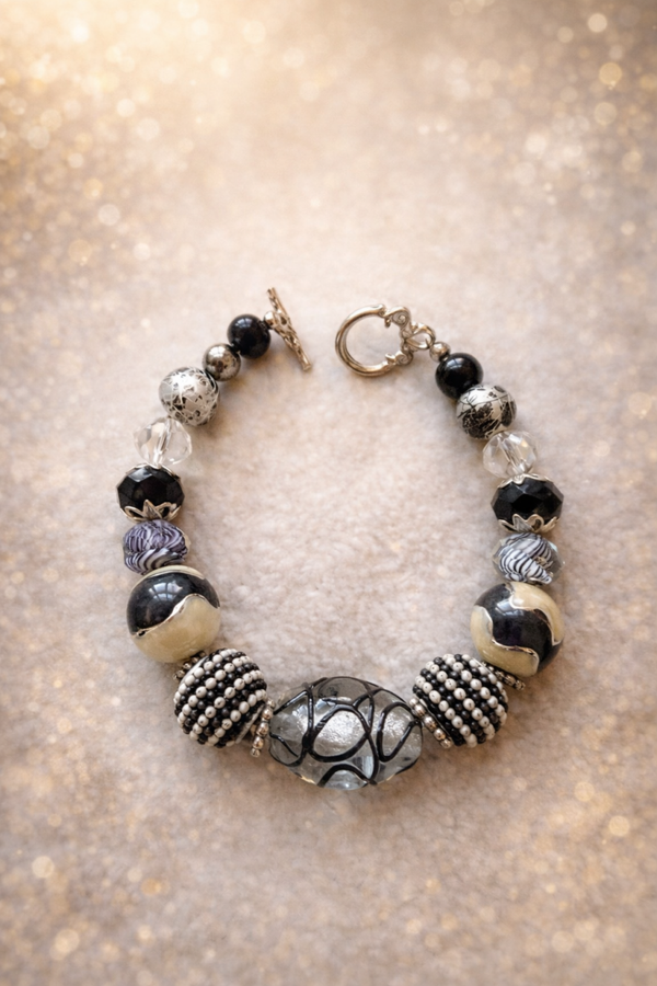 Midnight Silver Artisan Beaded Bracelet – 7”