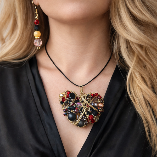 Bold Wire-Wrapped Heart Necklace – 16” Statement Design