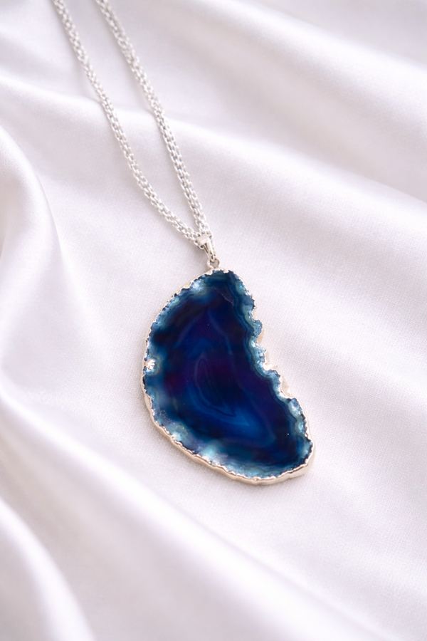 Blue Agate Slice Pendant Necklace Silver Tone Chain Statement Jewelry 12” Drop