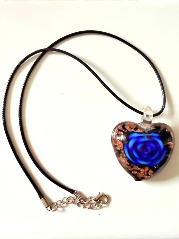 Midnight Blue Rose Heart Pendant Necklace – 16”
