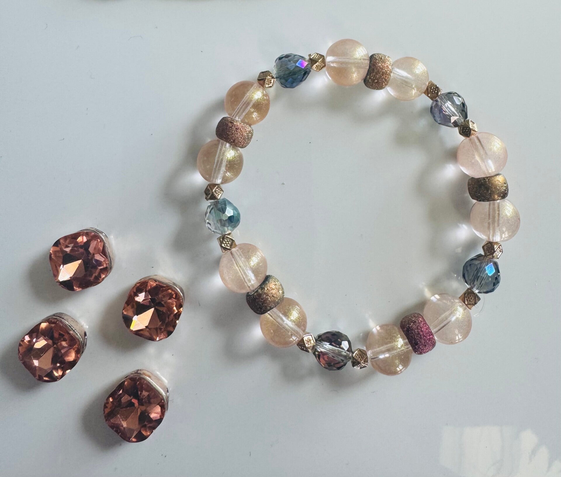 Rose Gold Glow Beaded Bracelet