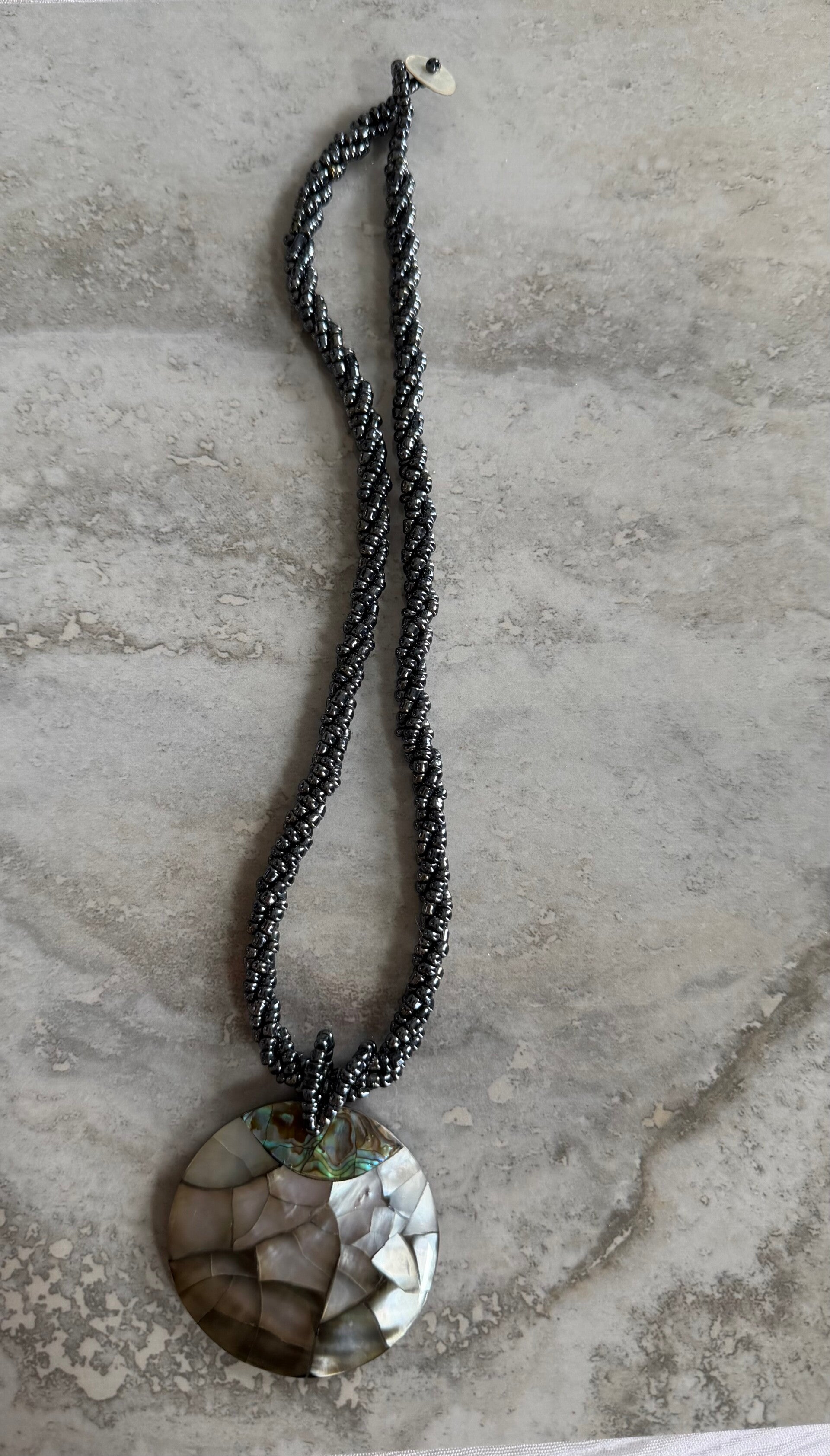 🌊 Mother of Pearl Statement Necklace 🌊