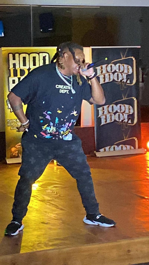 1 song performance not in contest