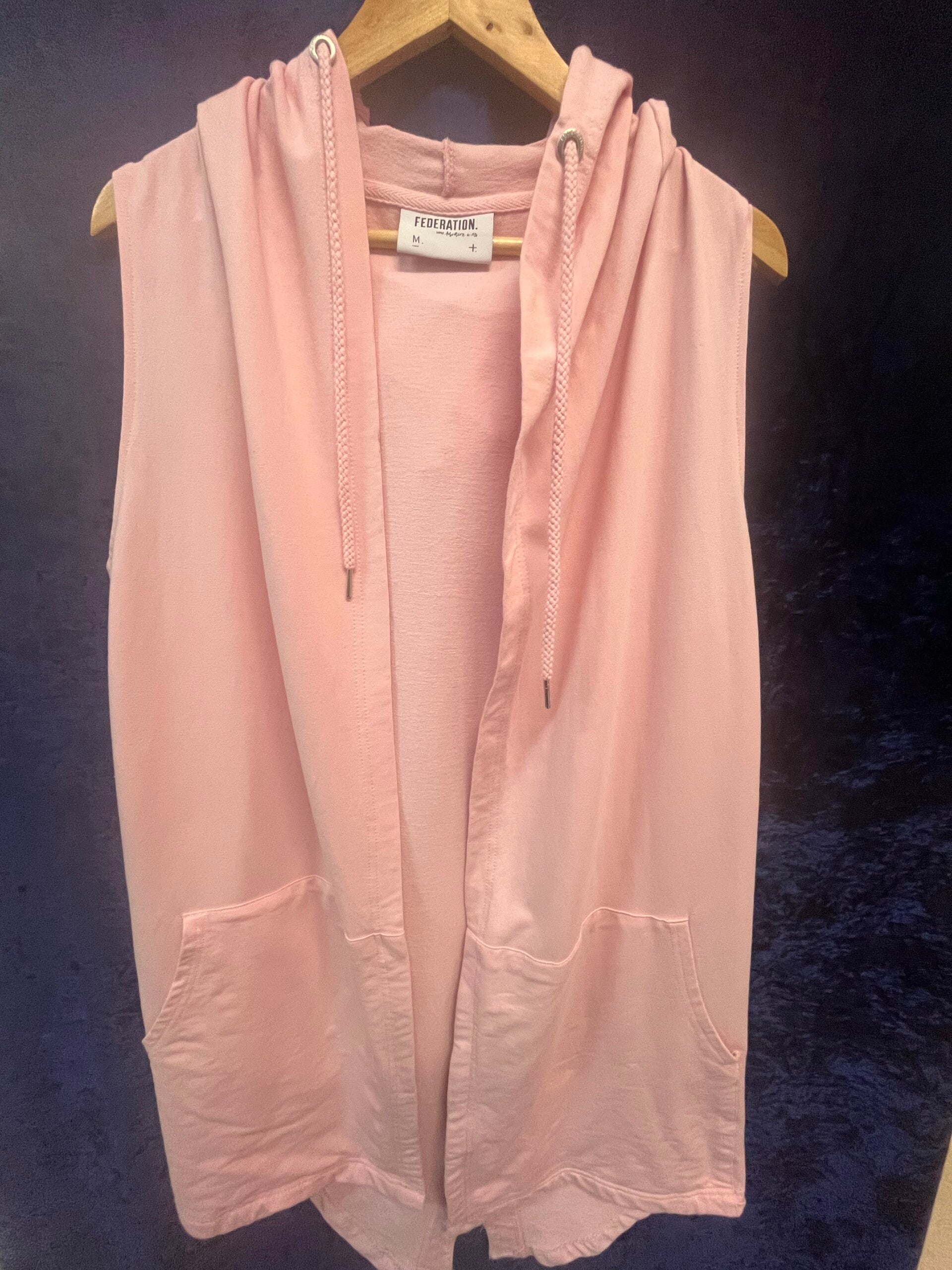 Federation sleeveless pink hoodie