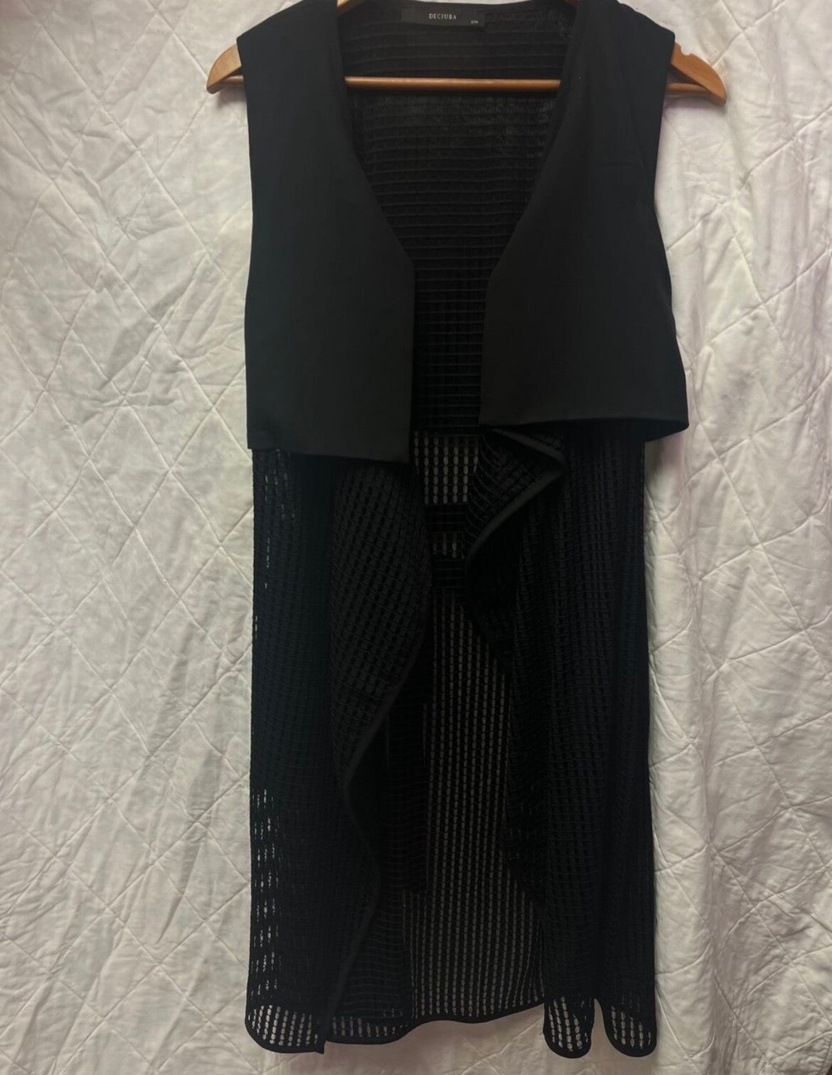 Decjuba waffle sleeveless jacket