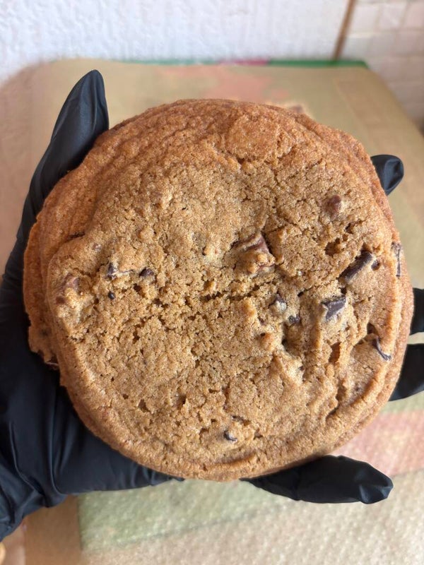 Large cookie