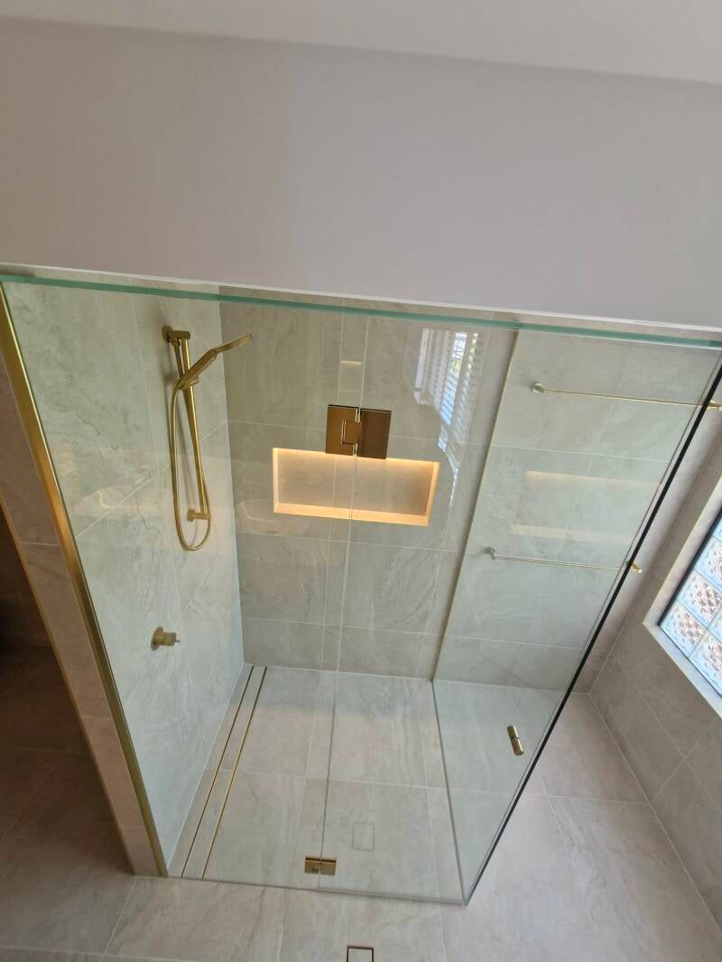 1000046537-standard.jpg