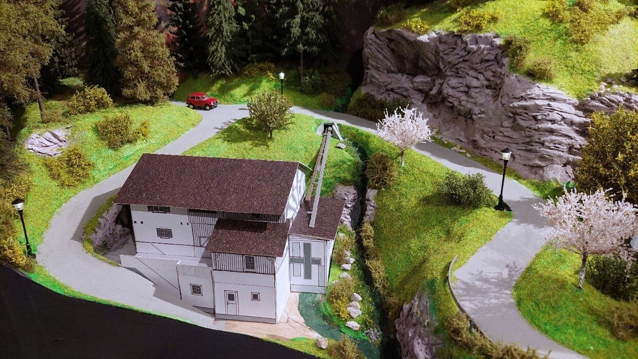 Scenery rond de watermolen is klaar