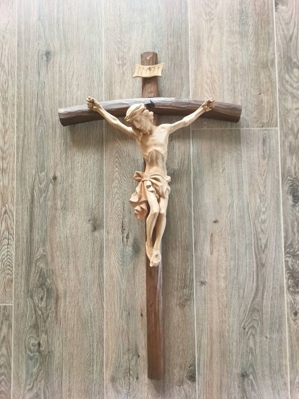 Jesus Holzkreuz Handgeschnitzt