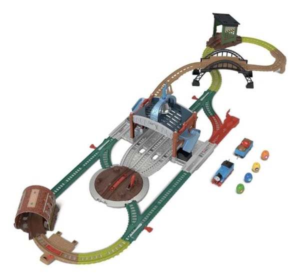 PISTA LANZADOR LOS BARRILES MOTORIZADA THOMAS & FIRENDS FISHER PRICE