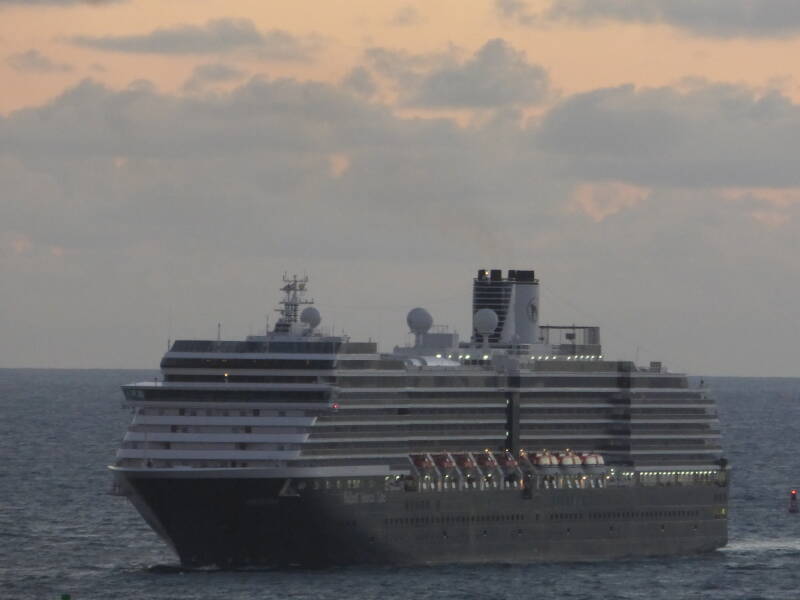 Oosterdam Holland America Line | www.atlantisreisen.com