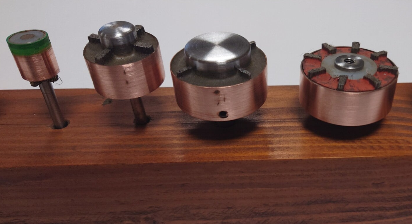 brosses à métalliser avec viroles en cuivre