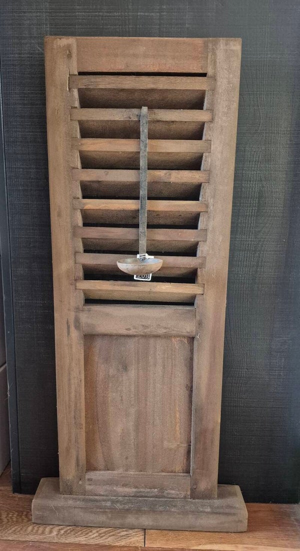 Louvre luik staand met sokkel (85cm hoog)