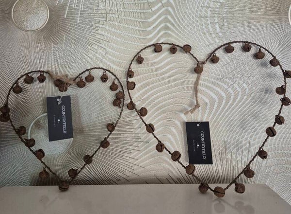 Set roestige harten belletjes