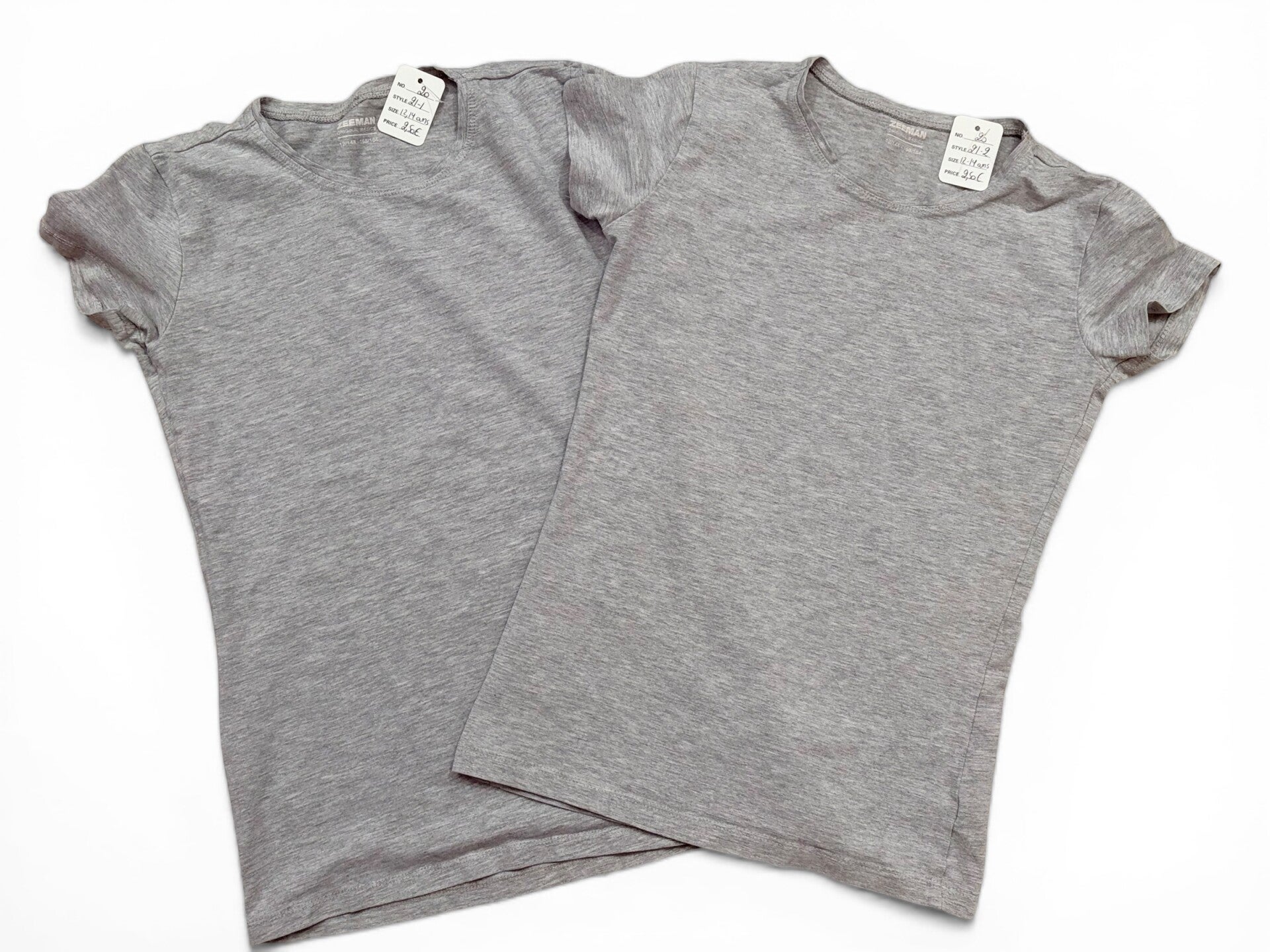 Lot 2 Teeshirts 12-14 ans