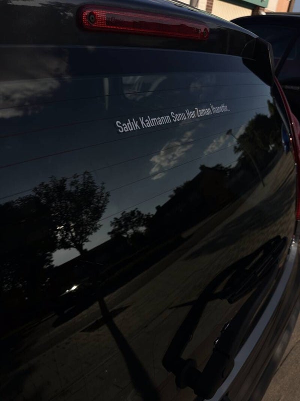 Sadık Kalmanın Sonu Her Zaman İhanettir...