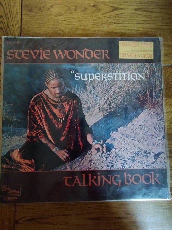 Stevie Wonder – "Superstition" Talking Book