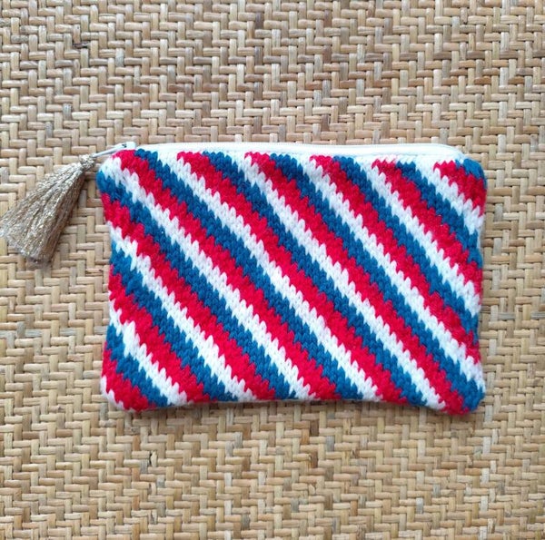 Pochette a rayures tricoté main