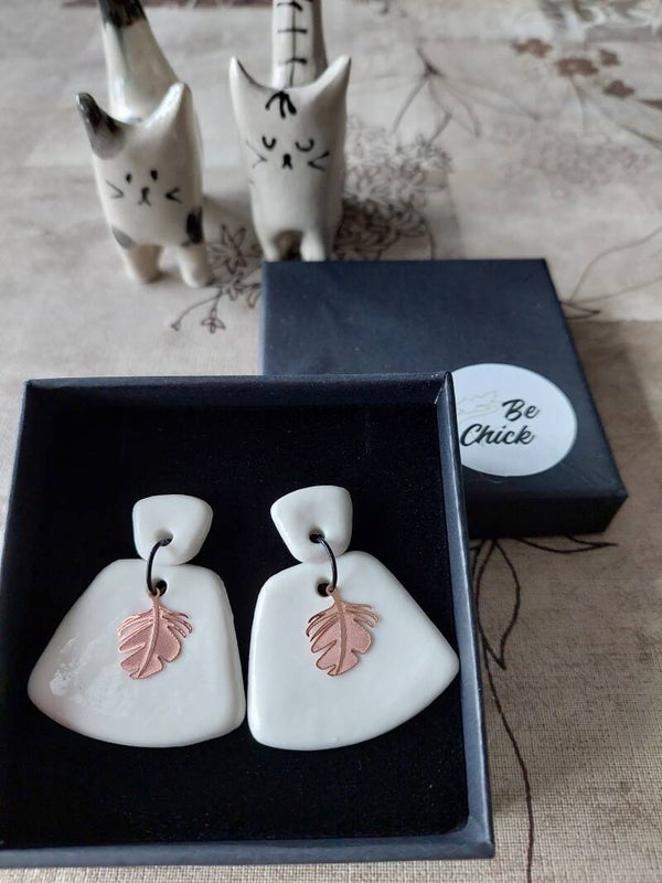 Porseleinen oorbellen