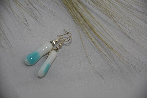 OORBELLEN WHITE & TURQOISE - BG#19