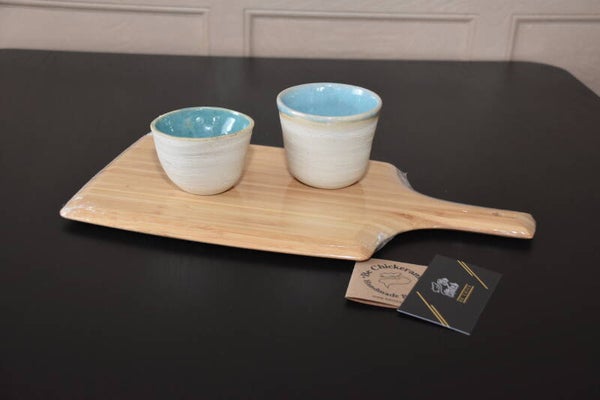 Tapasplank met keramische potjes licht blauw