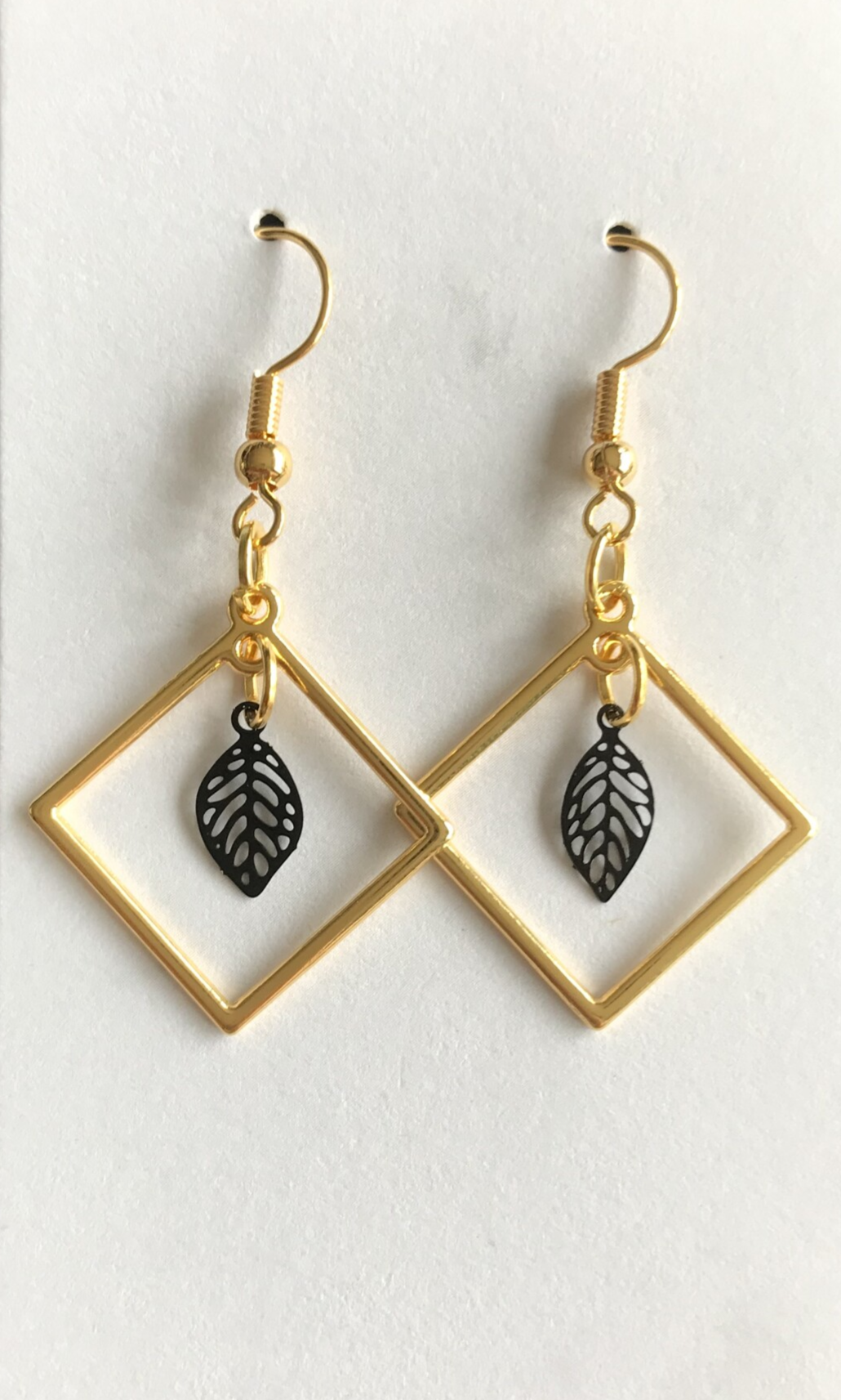 OORBELLEN BLACK&GOLD - RUIT/BLAD - BJ#22