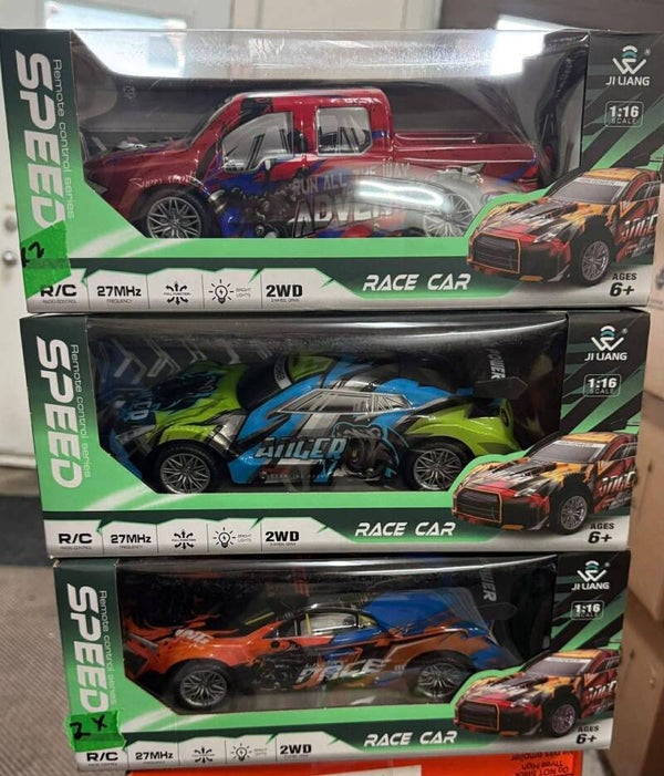 Voiture téléguidé au choix