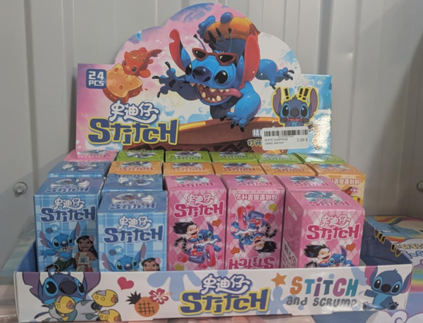 Petit boite mystère figurine