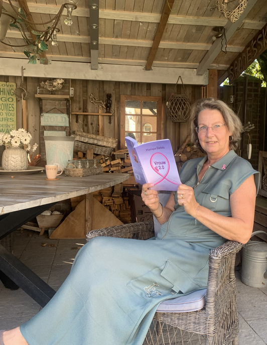 Boek Monique VROUW 2.0