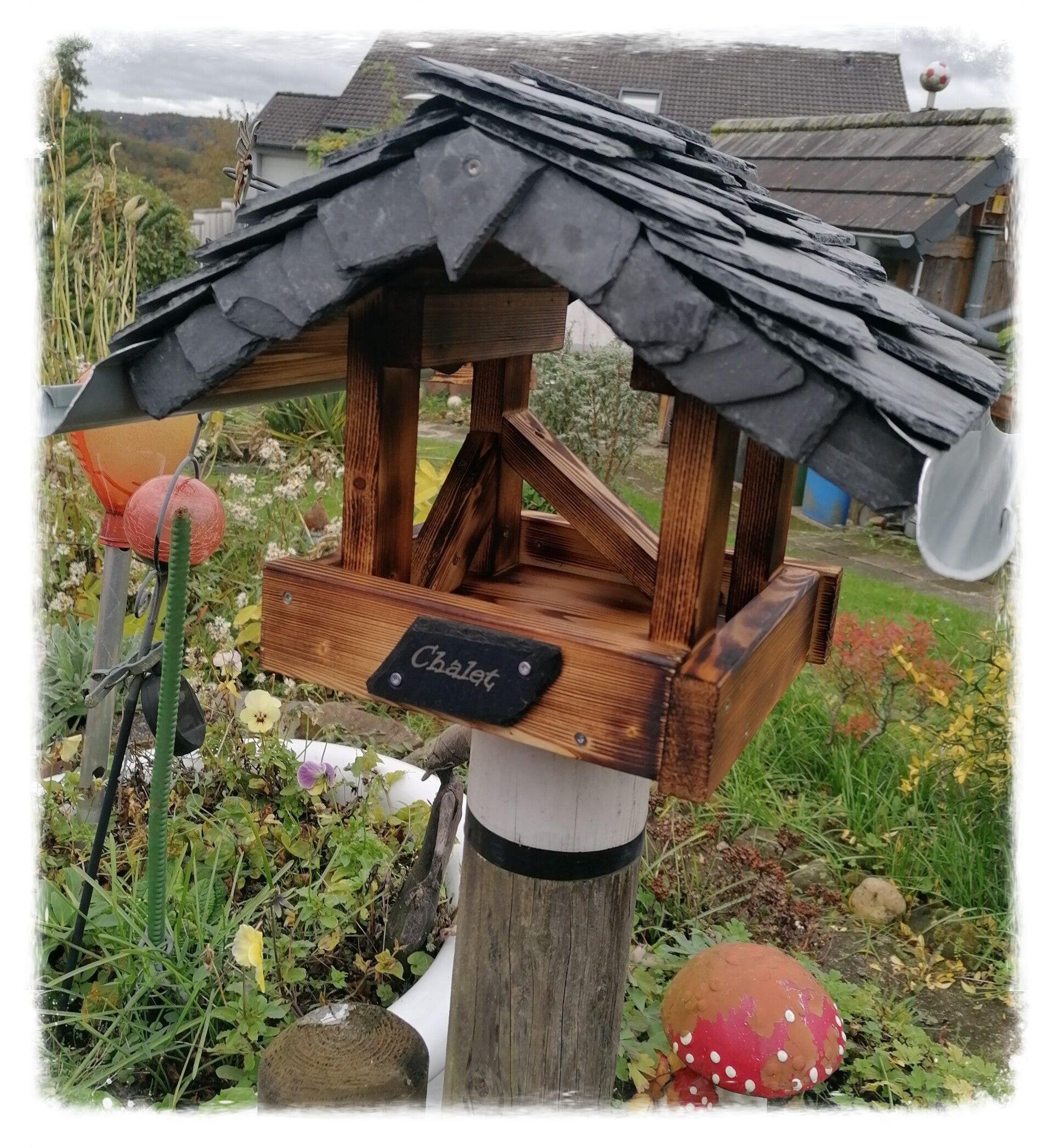 Futterhaus " Chalet "