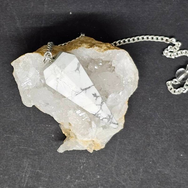 pendule de radiesthésie Howlite