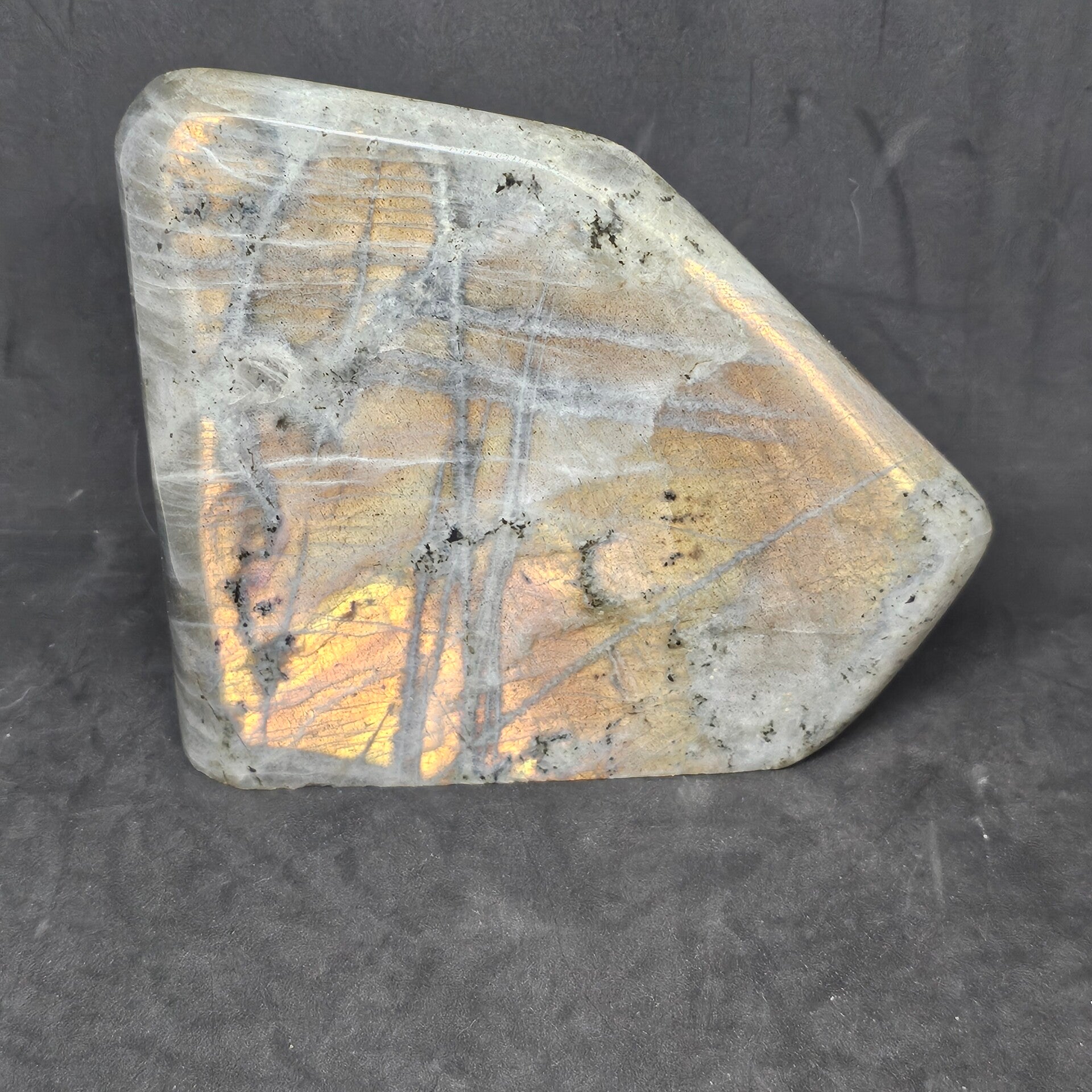 Labradorite forme libre 1630g