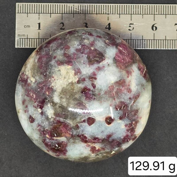 Gros galet Rubellite  (Tourmaline Rose)