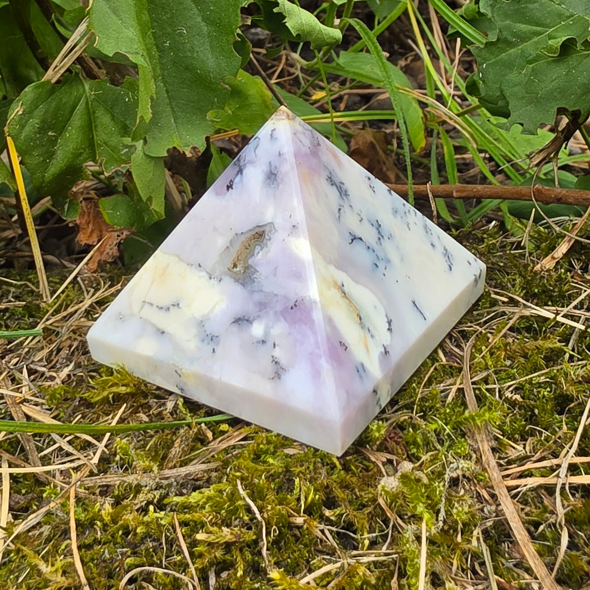 Pyramide Opale Dendritique
