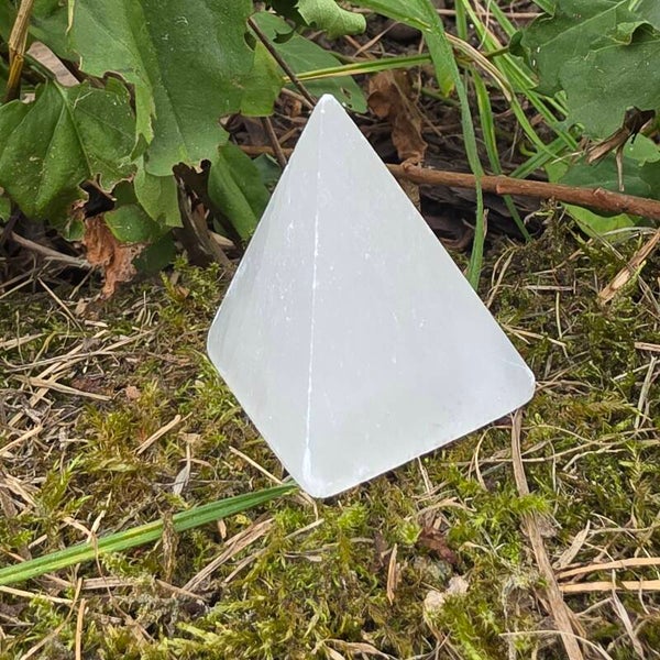 Pyramide Sélénite