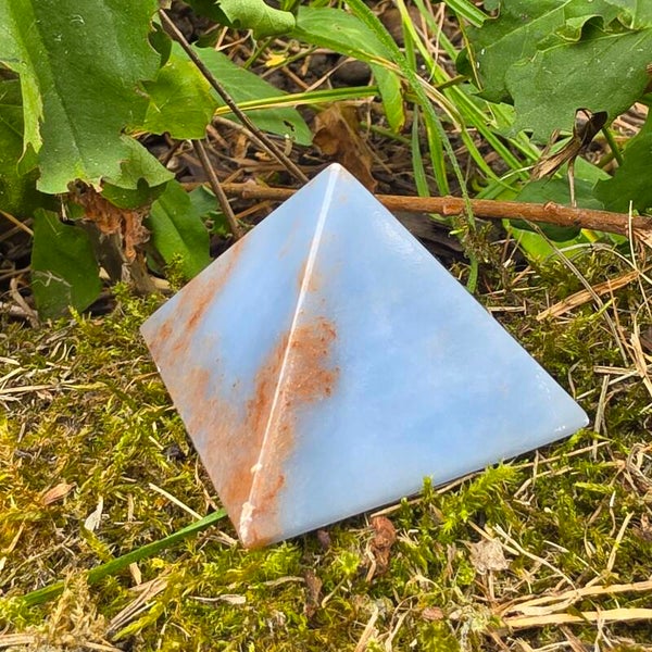 Pyramide Angélite