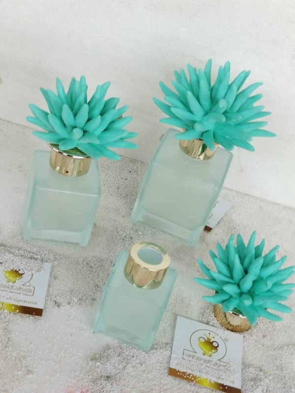 Bagnoschiuma  con il riccio color tiffany